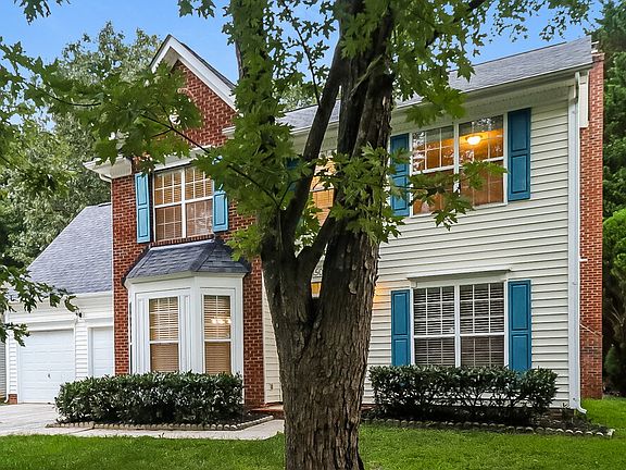 4th image of 15009 Arrowgrass Way
