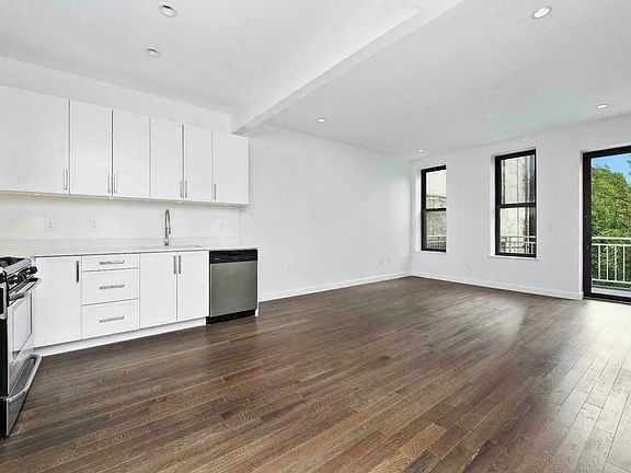3rd image of 44 E End Ave APT 2F