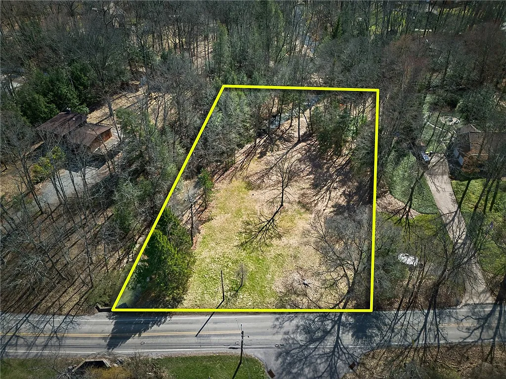 110 Bradford Park Rd photo 1