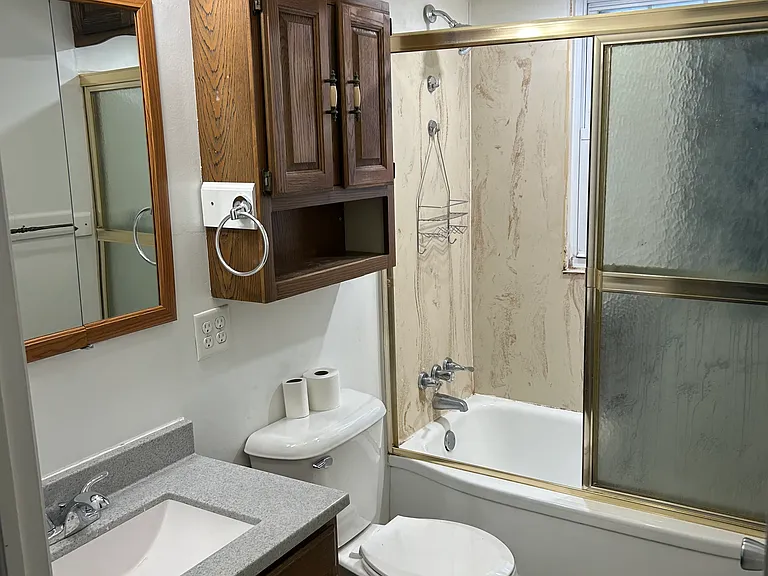 105 Orville Dr — Photo 5