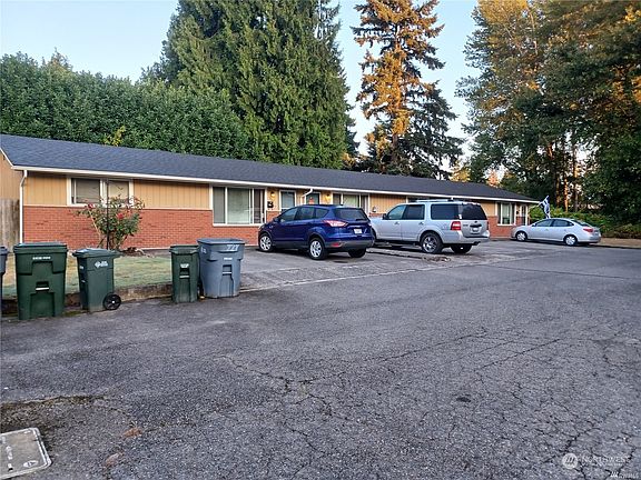 2nd image of 727 731 8th Avenue Pl NW