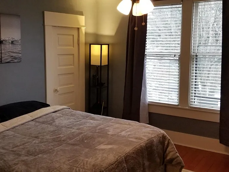 401 Union Ave #1 — Photo 1