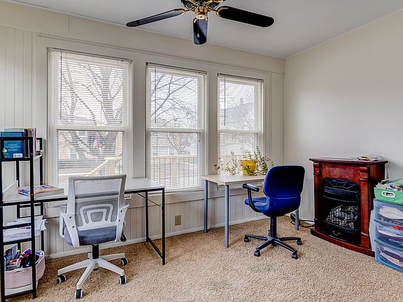 4th image of 1324 Elgin Ave