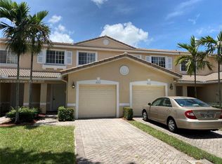 9003 Chambers St, Fort Lauderdale, FL 33321