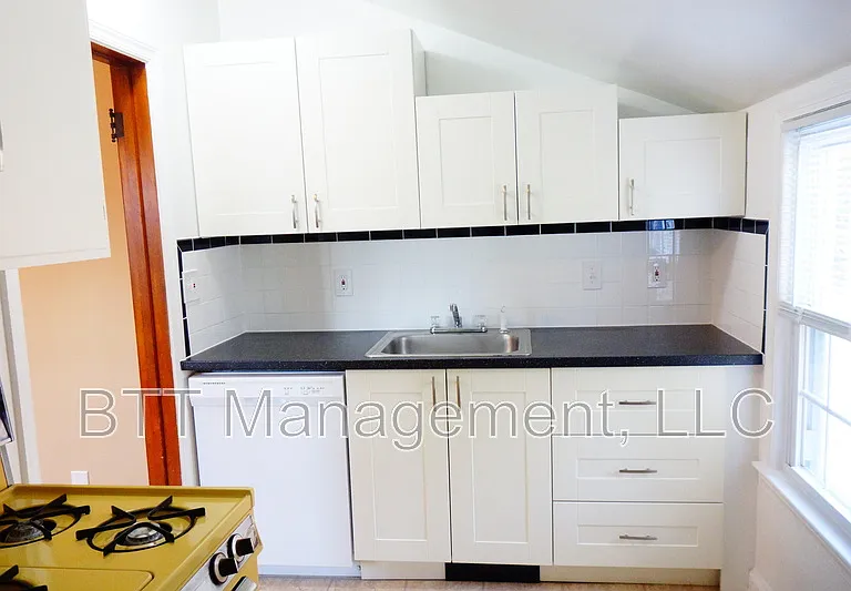 806 Houston Ave #2 — Photo 25