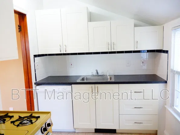 806 Houston Ave APT 2, Takoma Park, MD 20912