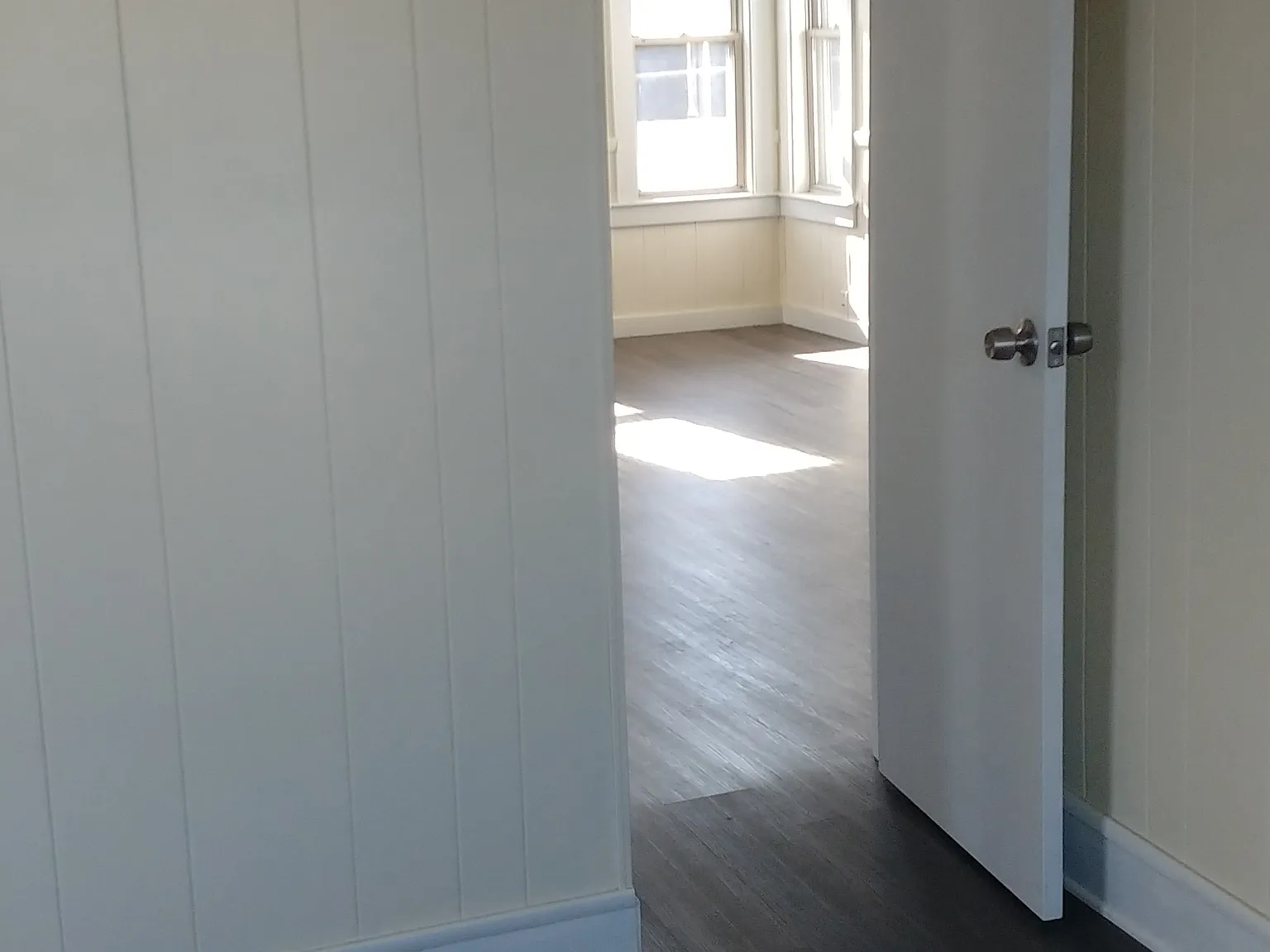 772 King Philip St — Photo 4