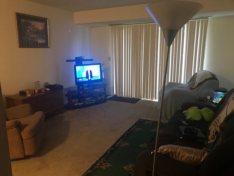 1st image of 37735 Lakewood Cir APT 101
