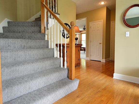 2nd image of 12872 Barton St