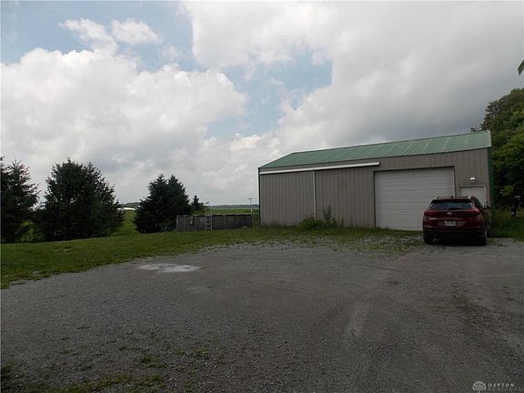 5th image of 10088 Collins Rd