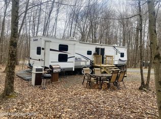864 Bald Eagle Trl, Gouldsboro, PA 18424