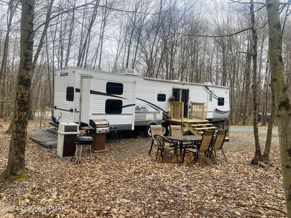 864 Bald Eagle Trl, Gouldsboro, PA 18424