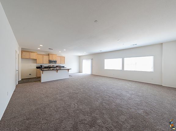 3rd image of 261 W Puerto Escondido Dr