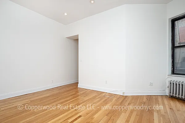 Rented by Copperwood Real Estate | media 18