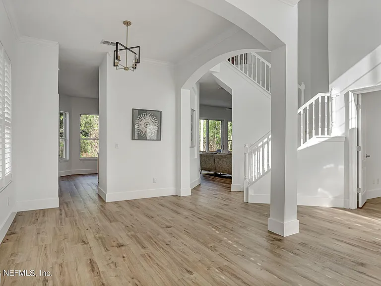 140 Oceans Edge Dr — Photo 17