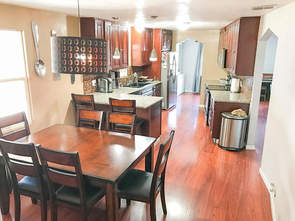 1st image of 191 El Bosque Dr #191