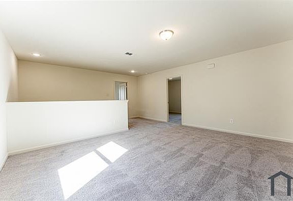 4th image of 6418 Bishop Dr