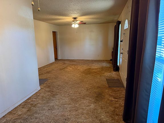 4th image of 819 N 16th St