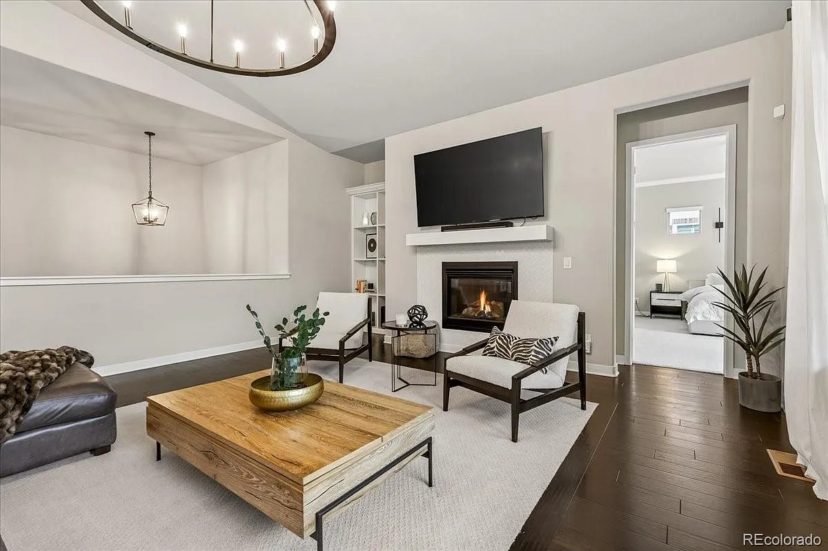 4 bed, 3.5 bath, 3431 sqft, $4,250 — Photo 3