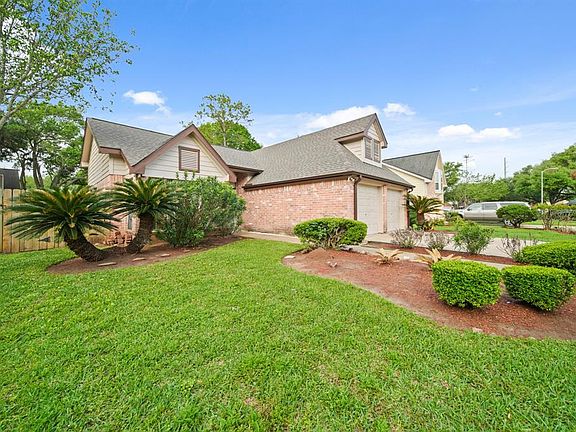 2nd image of 4827 Sunshine Drive