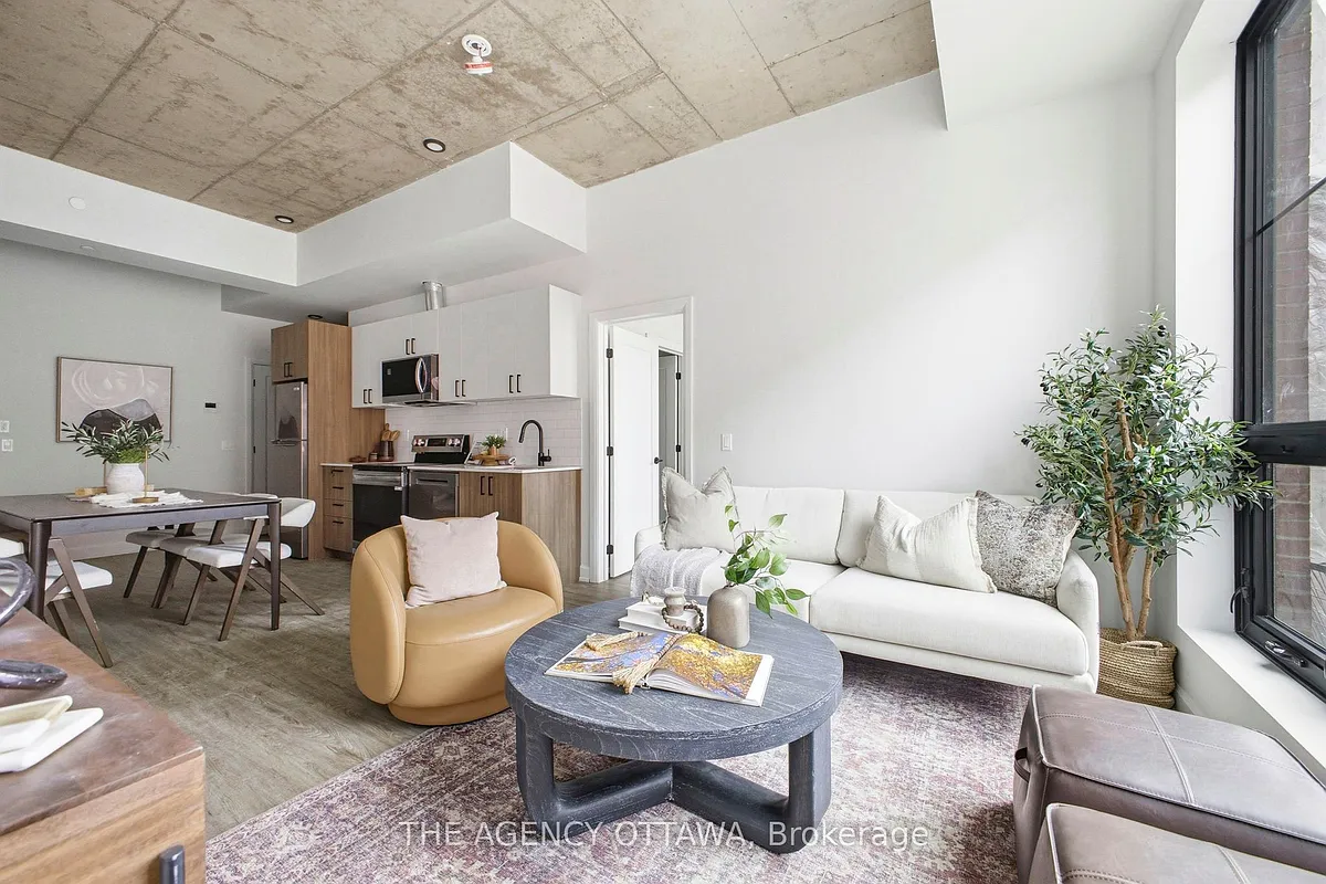 Building Photo - 56 Bayswater Ave #202