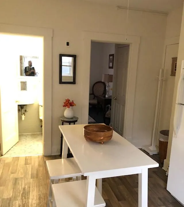 8 Pearl St #1