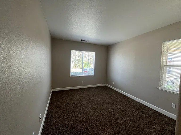 1506 Azalea Dr — Photo 10