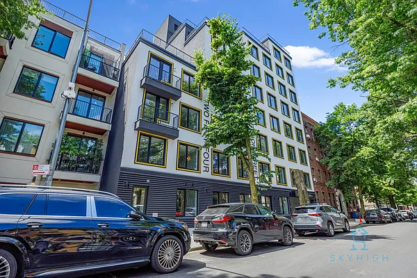 Rented by Skyhigh Realty NYC LLC | media 15