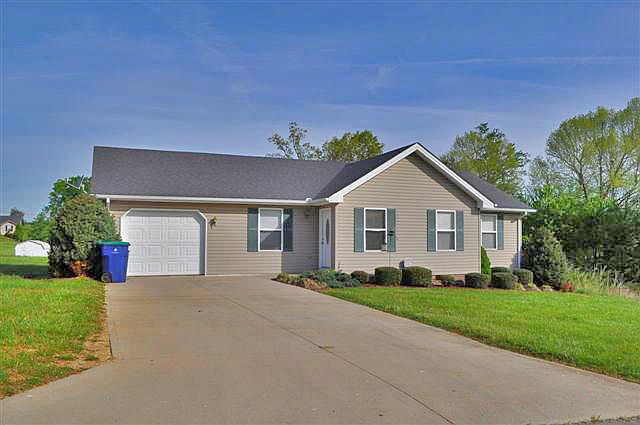1st image of 117 Huckleberry Dr