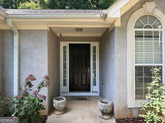 4th image of 147 Stoney Brook Way