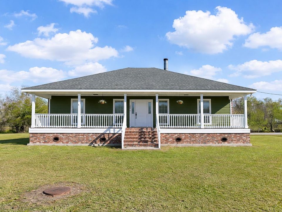 1st image of 304 Country Village Dr
