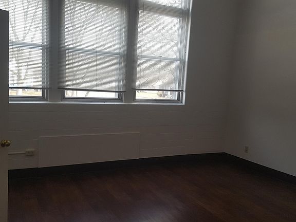 bedroom 15x15