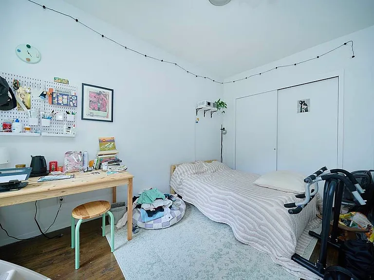 484 9th Ave #1B — Photo 6