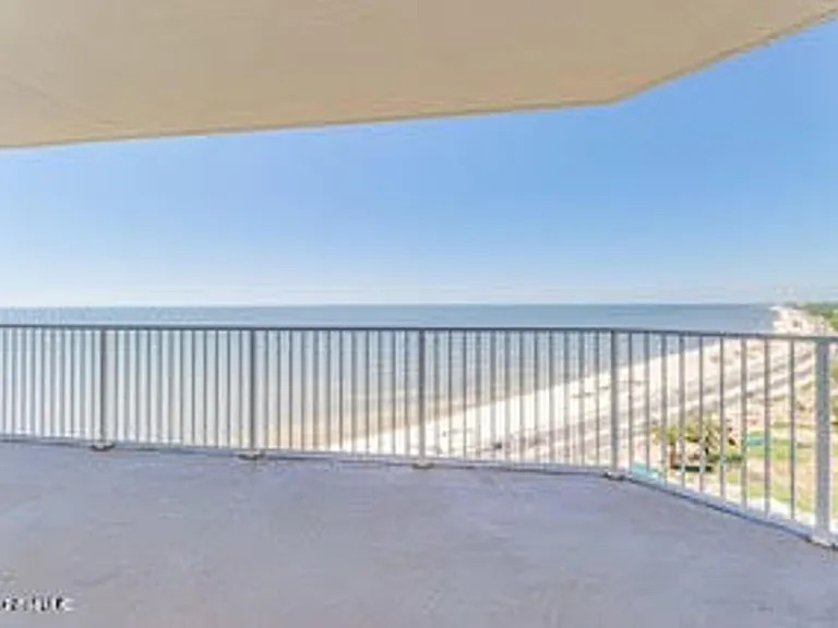 2668 Beach Blvd #1403 — Photo 6