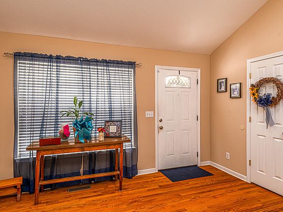 4th image of 259 Prosperity Ln