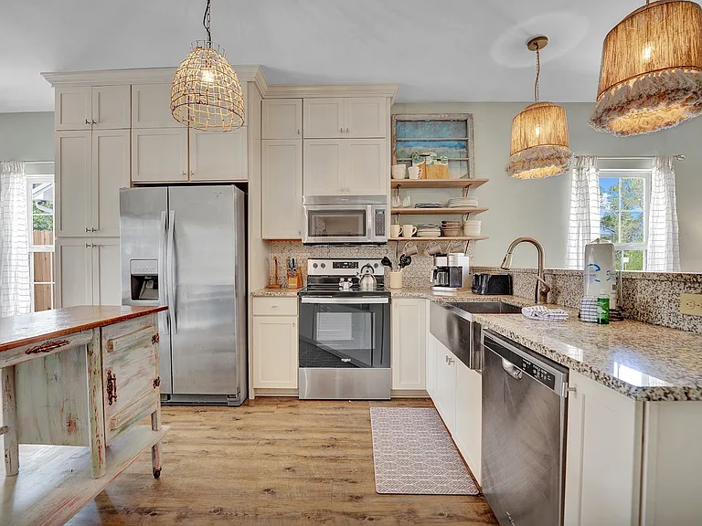315 Pinetree Dr #1 — Photo 8