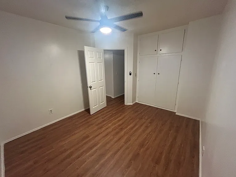 212 1/2 E Maple Ave #C — Photo 6
