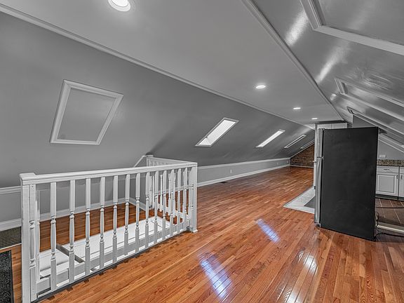 2nd image of 2119 S Ashland Ave #3