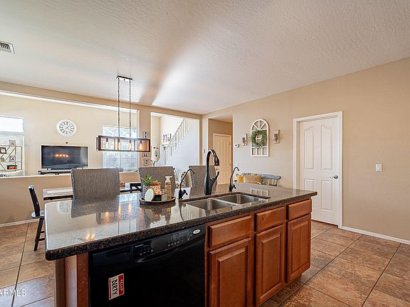 5th image of 8127 W FLORENCE Avenue