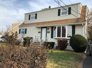 833 River Dr #1, Elmwood Park, NJ 07407