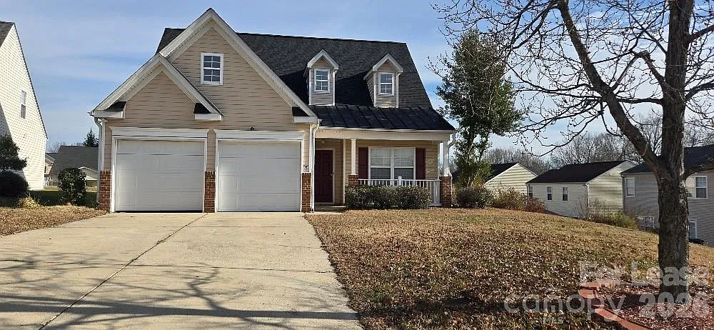 3 bed, 2.5 bath, 1667 sqft, $1,900 — Photo 1
