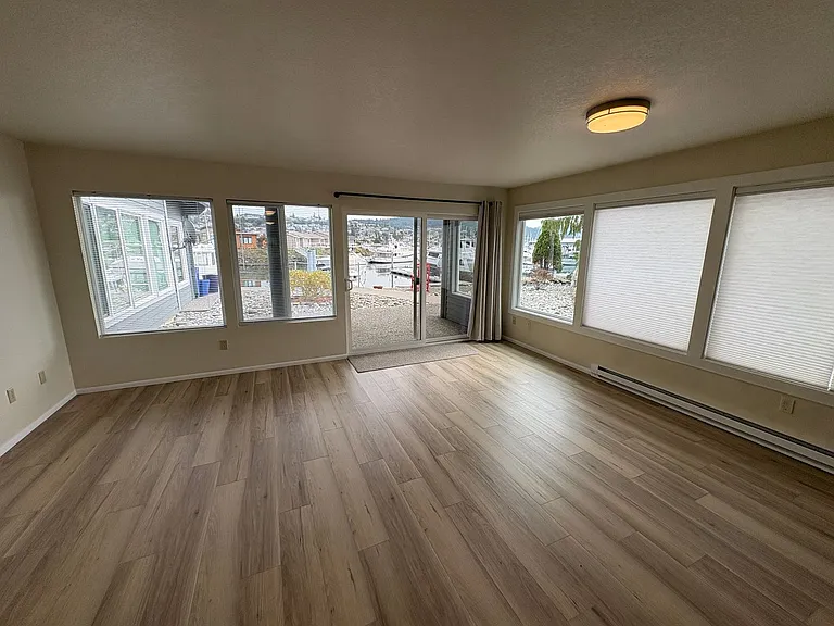 2001 Skyline Way #105 — Photo 16
