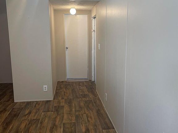 3rd image of 1411 N Park Ave Trailer 39