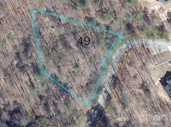 181 Falling Leaves Ln, Hendersonville, NC 28792