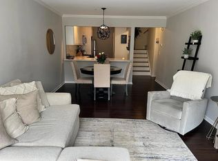 253 Riveredge Dr, Chatham, NJ 07928