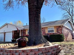 304 E 18th St, Owasso, OK 74055