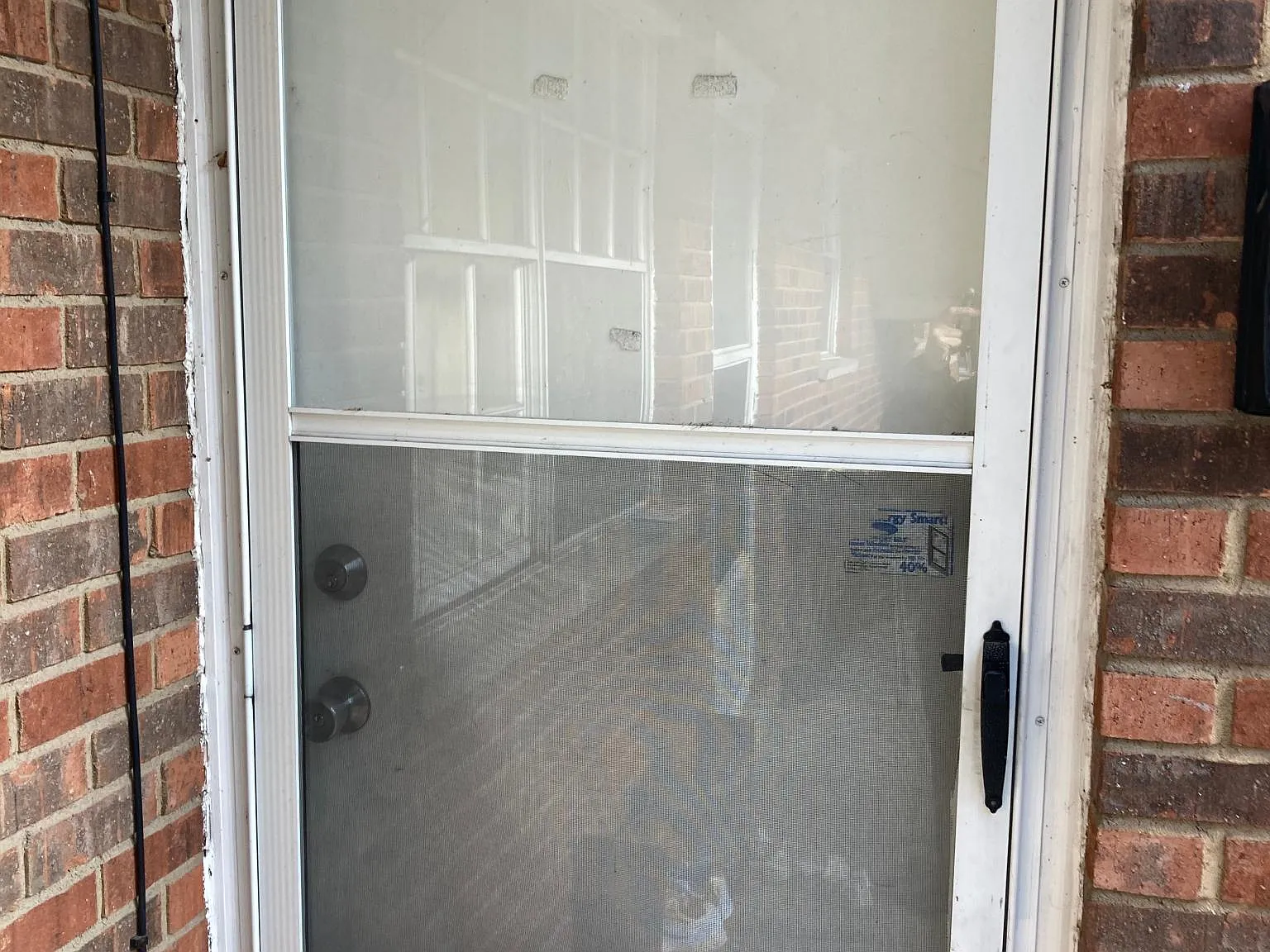 723 N Henderson Ave — Photo 4