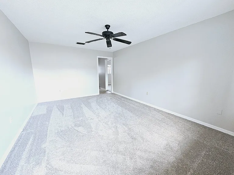 3246 S Polk Ave #2 — Photo 2