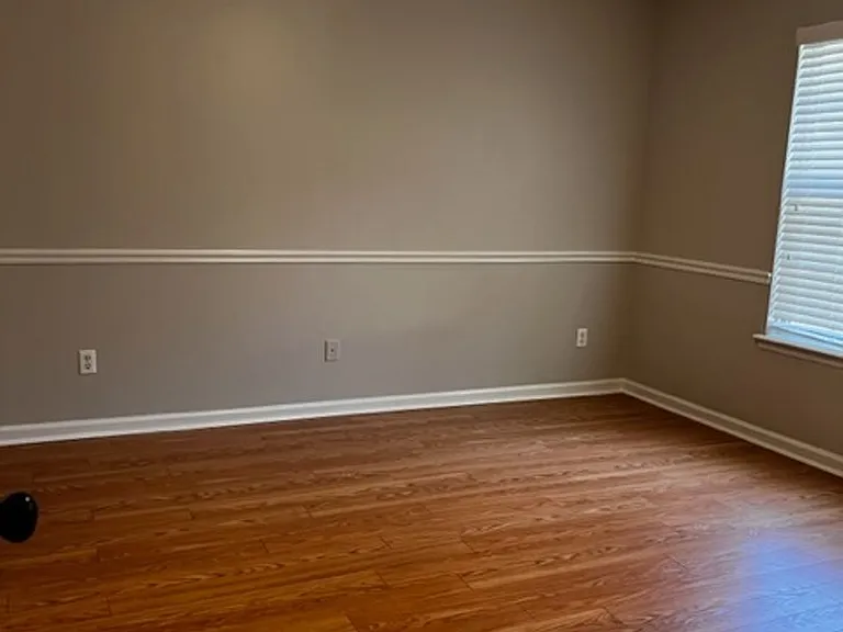 80 Hickory Ave — Photo 9