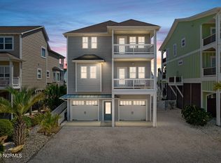 10 Moore St, Ocean Isle Beach, NC 28469